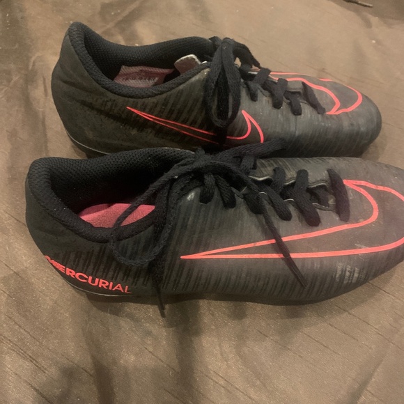 Nike Jr. Mercurial Vortex lll FG Soccer cleats 2Y - Picture 2 of 7